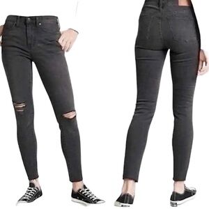 Madewell 9” Highrise Distressed Raw Hem Skinny Jeans in Washed Black Size 28